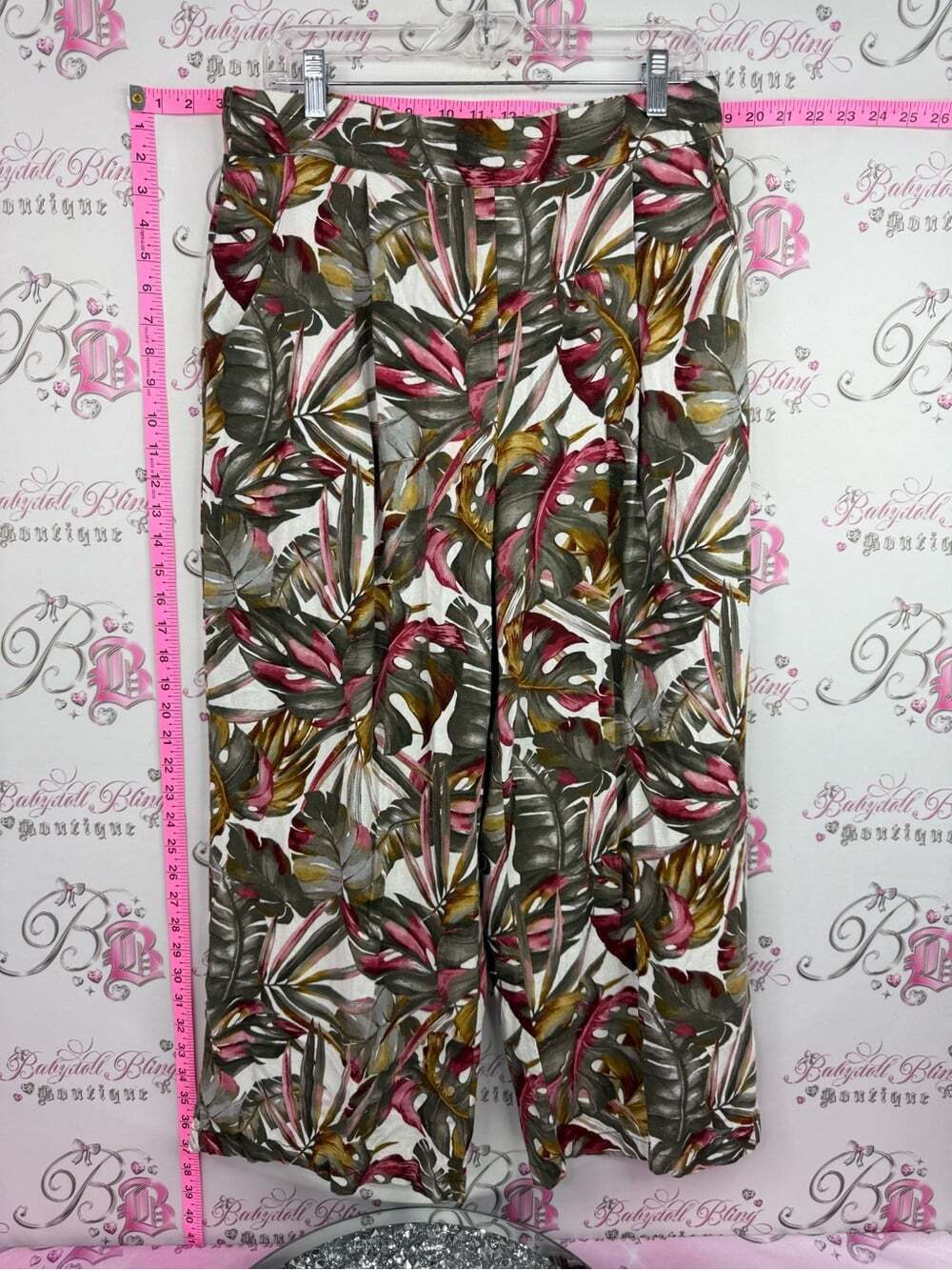 IYLA pants linen flowy Wide-Leg Tropical Print Pants in Pink & Olive